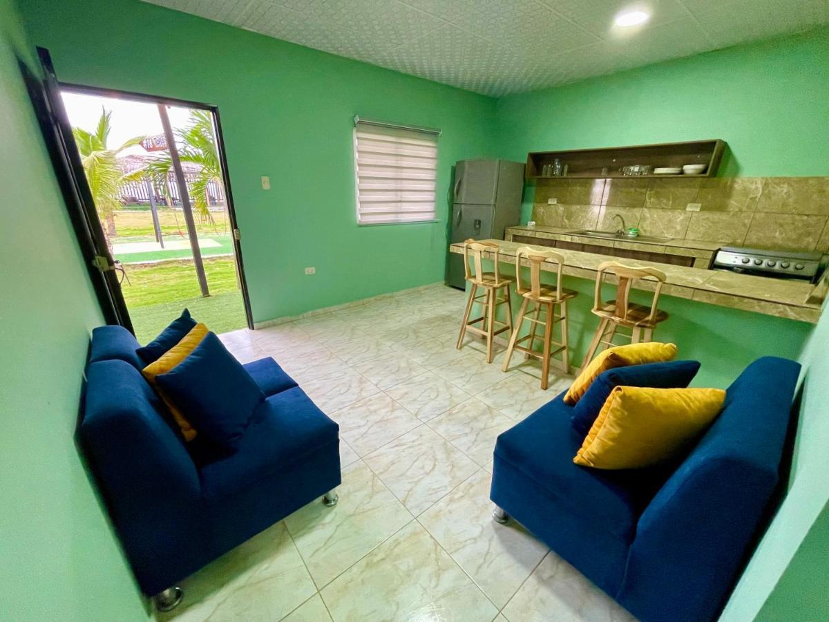 Hotel Hostal Tropicoco Playas Exterior foto