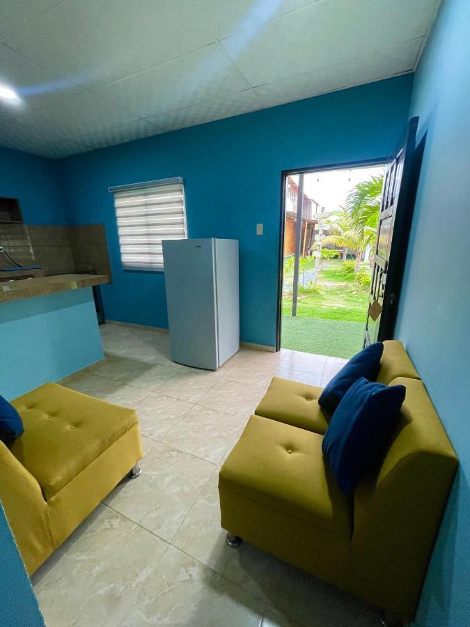 Hotel Hostal Tropicoco Playas Exterior foto